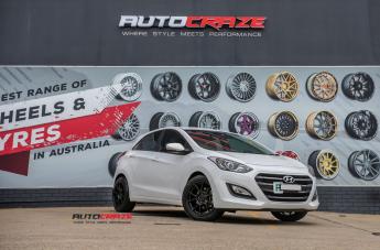 HYUNDAI I30 MESSINA MATTE BLACK